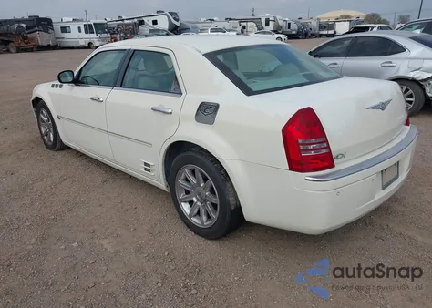 2005 Chrysler 300C из США, поврежденный, VIN 2C3AA63H25H504711